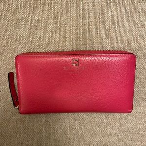 Zip around Kate Spade wallet